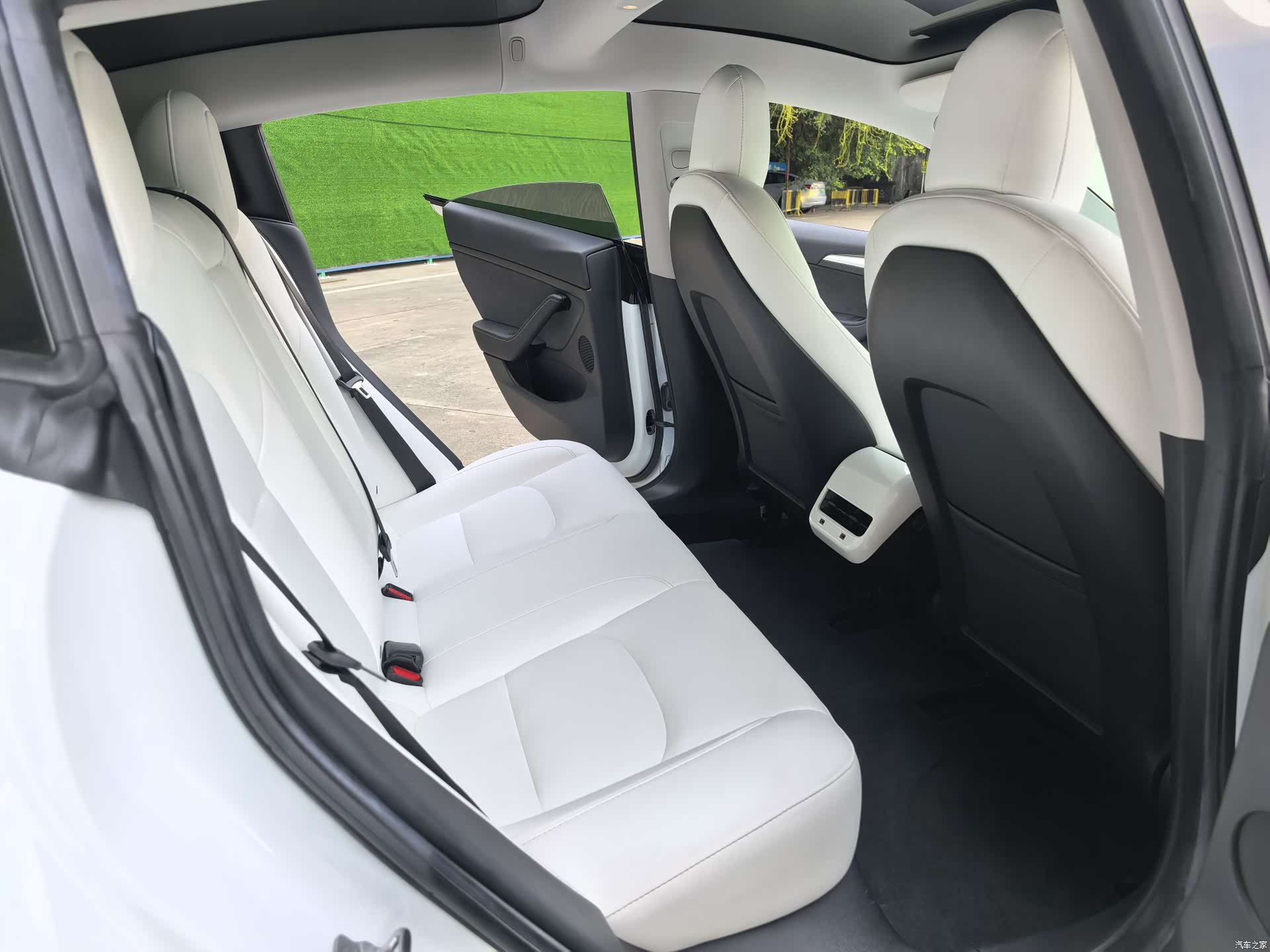 Tesla Model 3, 2021 9