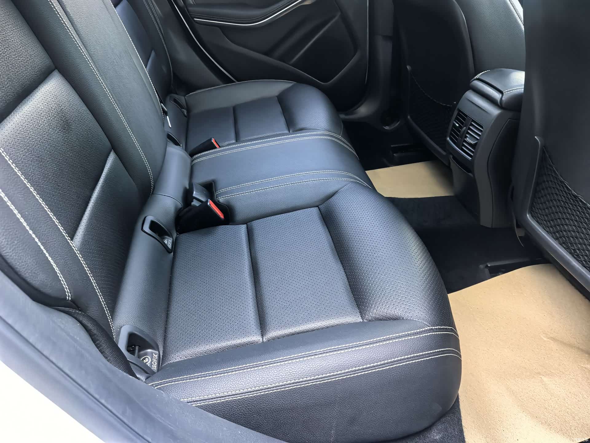 Mercedes-Benz GLA, 2016 12