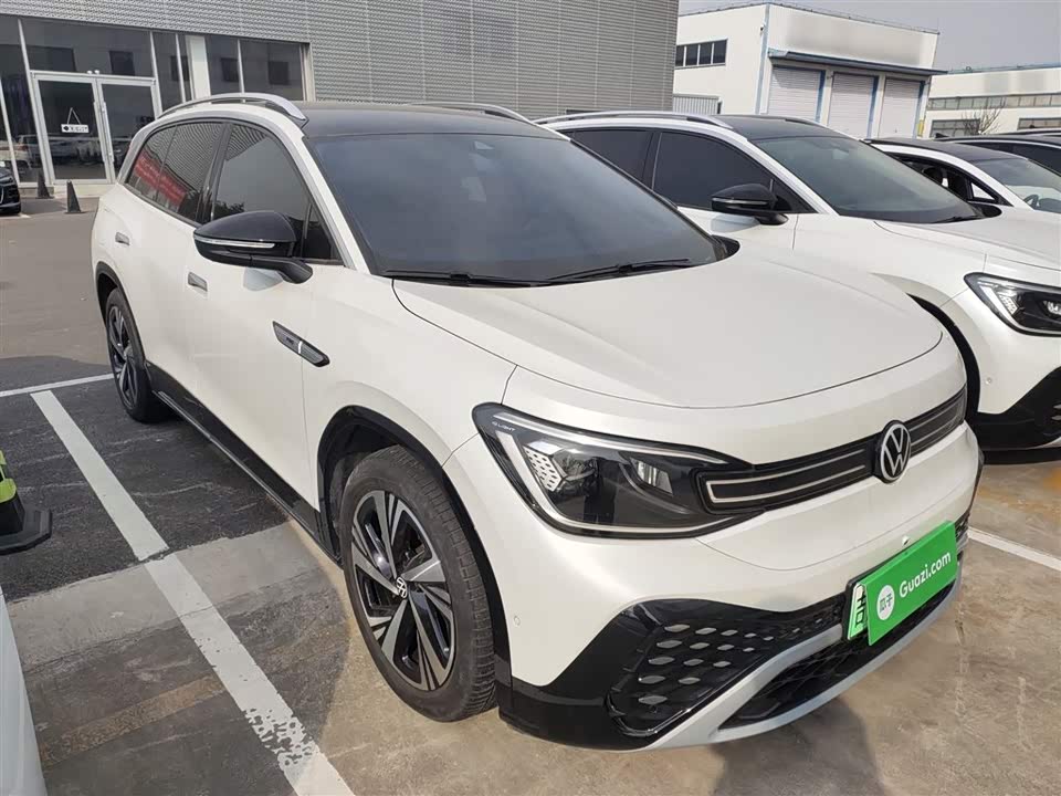 Volkswagen ID.6 CROZZ