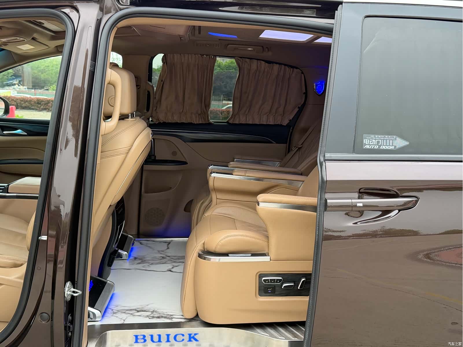 Buick GL8, 2020 8