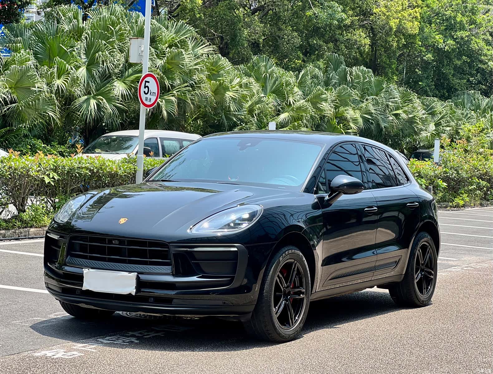 Porsche Macan, 2022 1