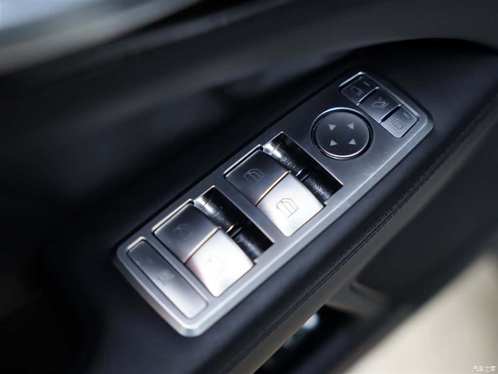 Mercedes-Benz CLS, 2018 28