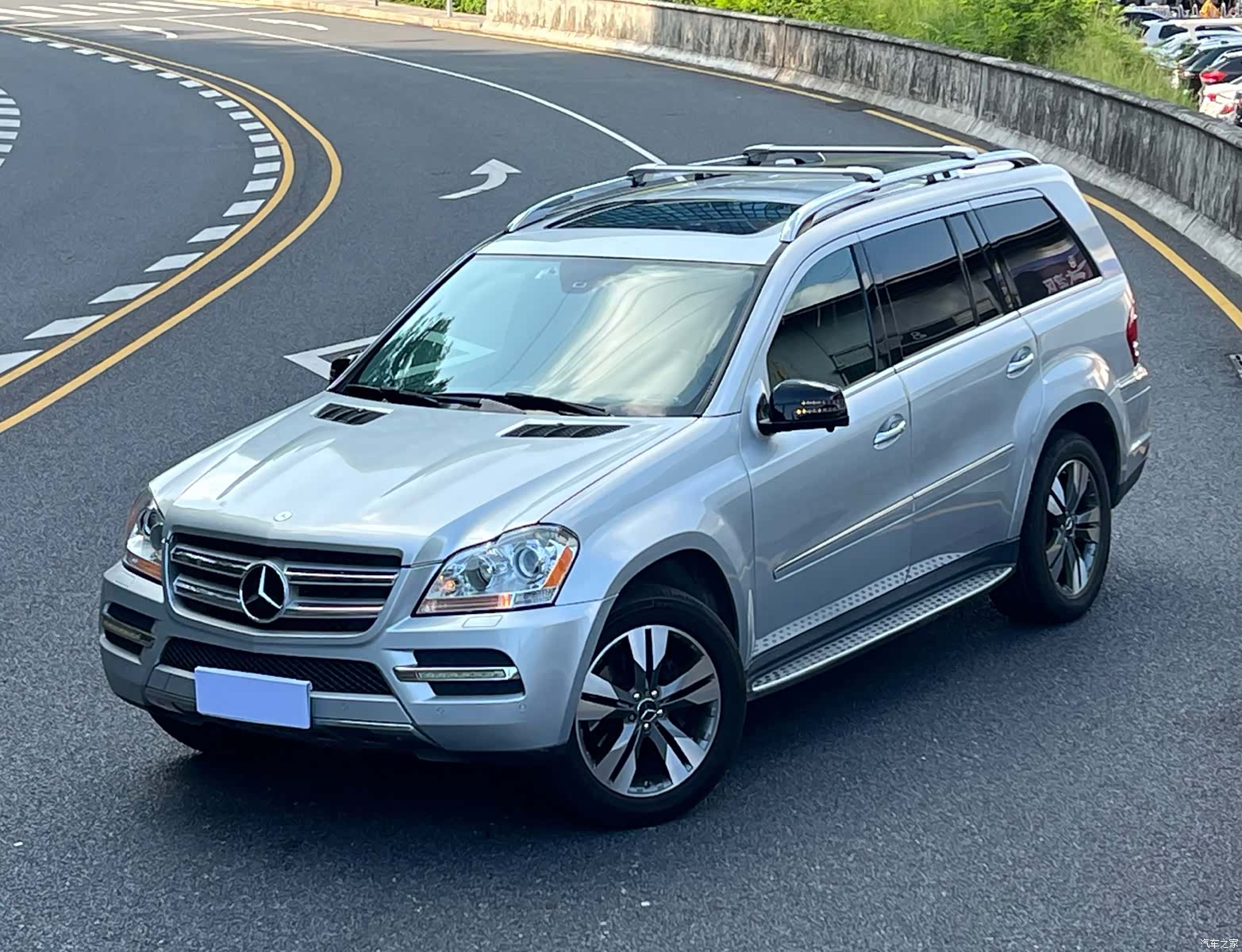 Mercedes-Benz GL-Class, 2010 1