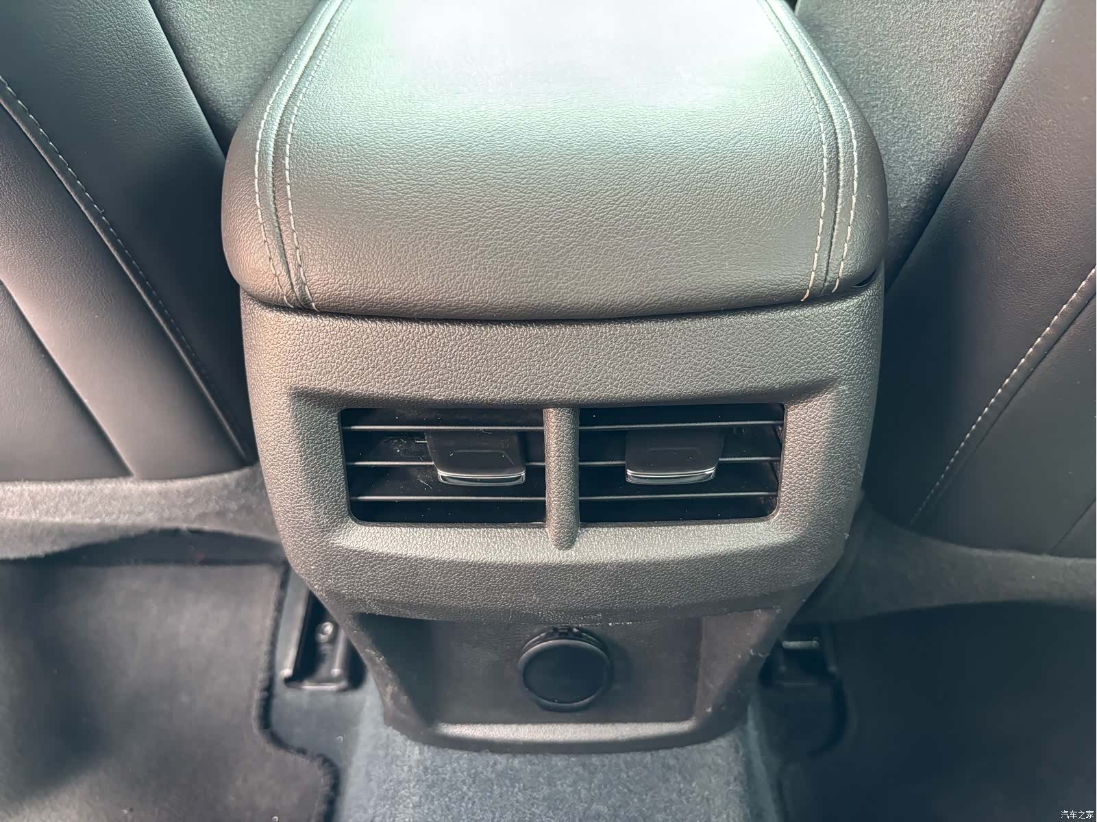 Cadillac CT4, 2023 17