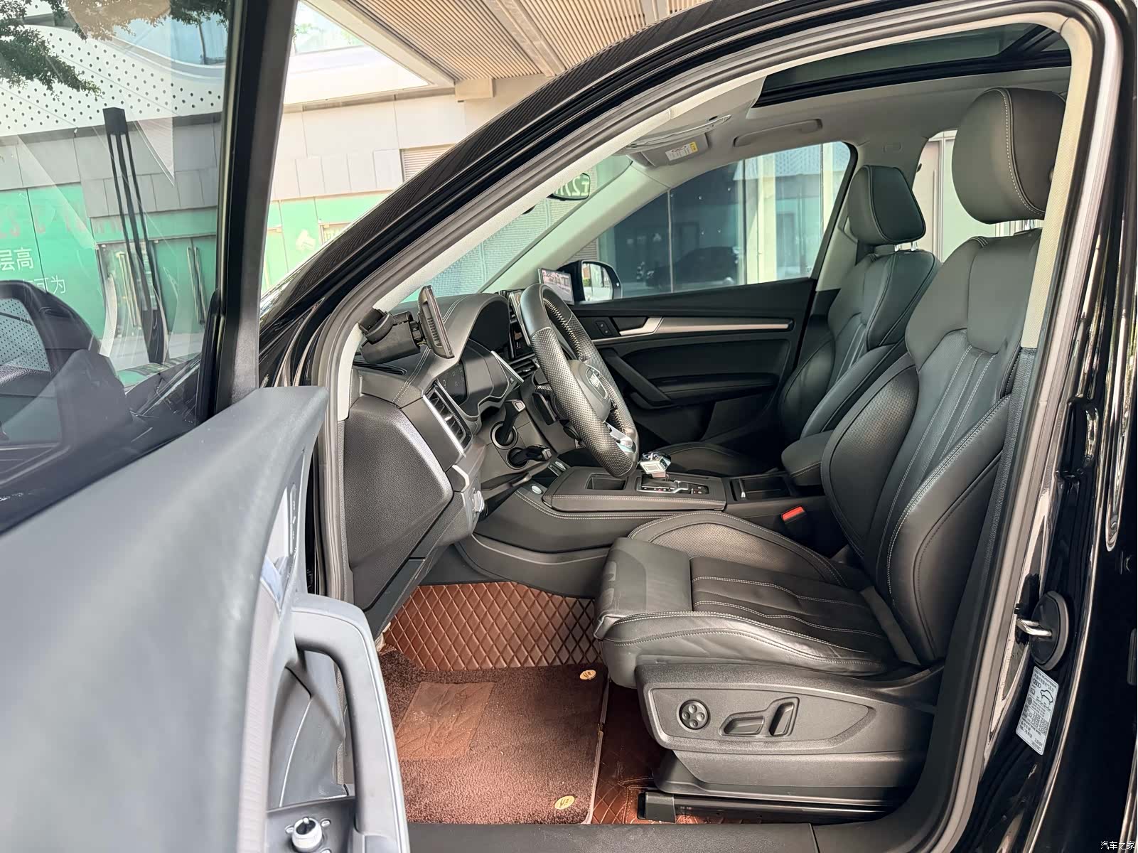 Audi Q5L, 2022 10
