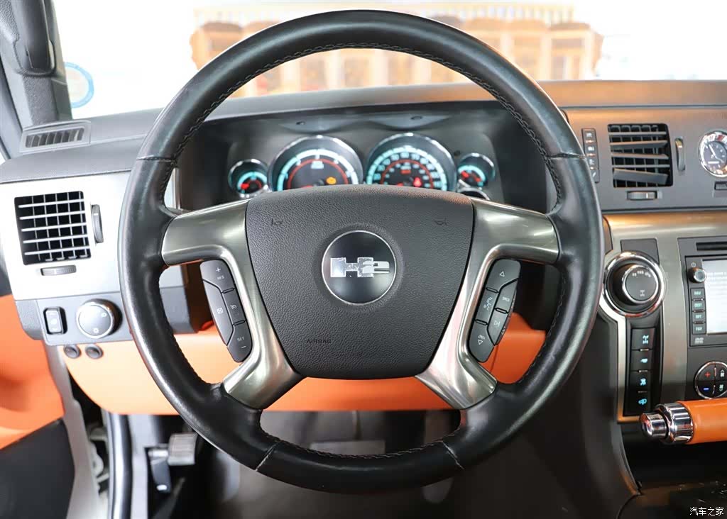 Hummer H2, 2013 11
