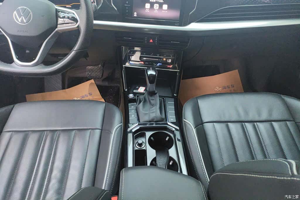 Volkswagen Passat, 2023 16