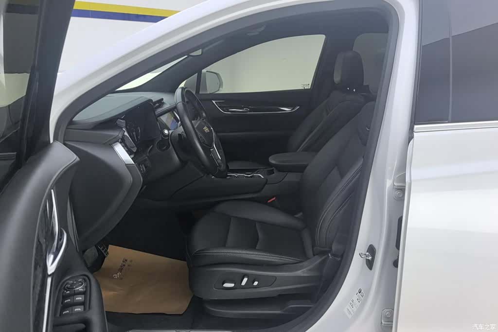 Cadillac XT5, 2021 9
