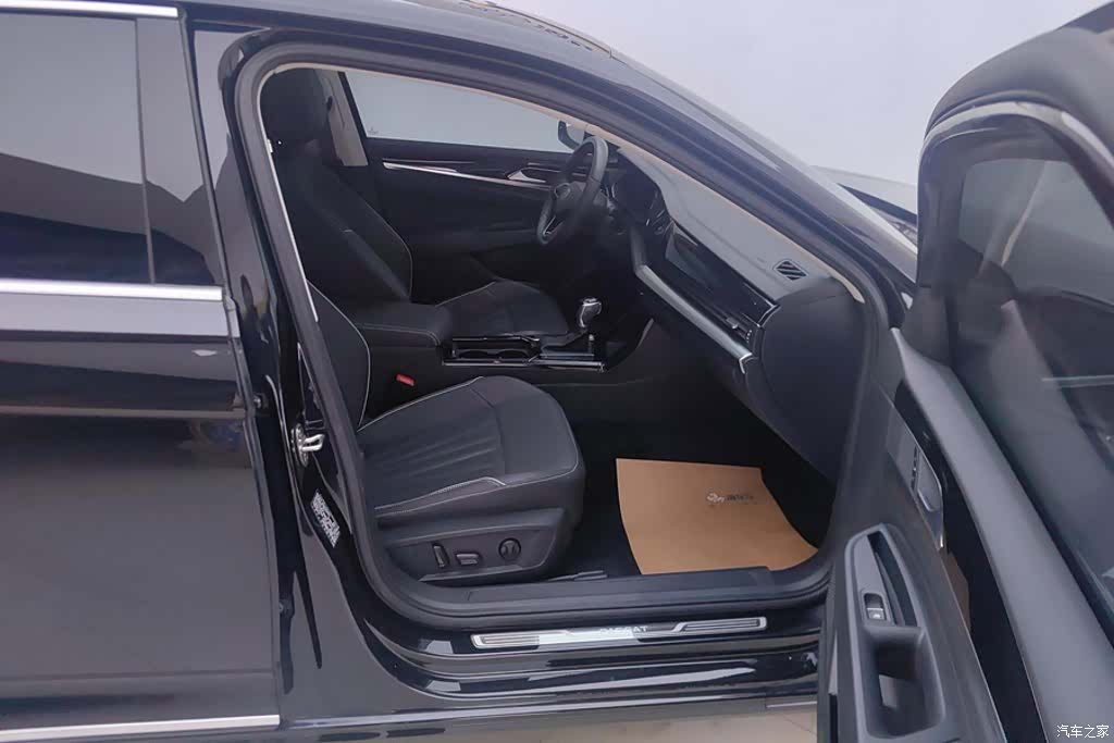 Volkswagen Passat, 2024 8