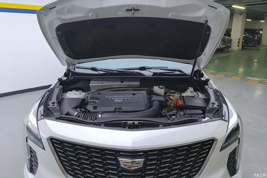 Cadillac XT4, 2020 10