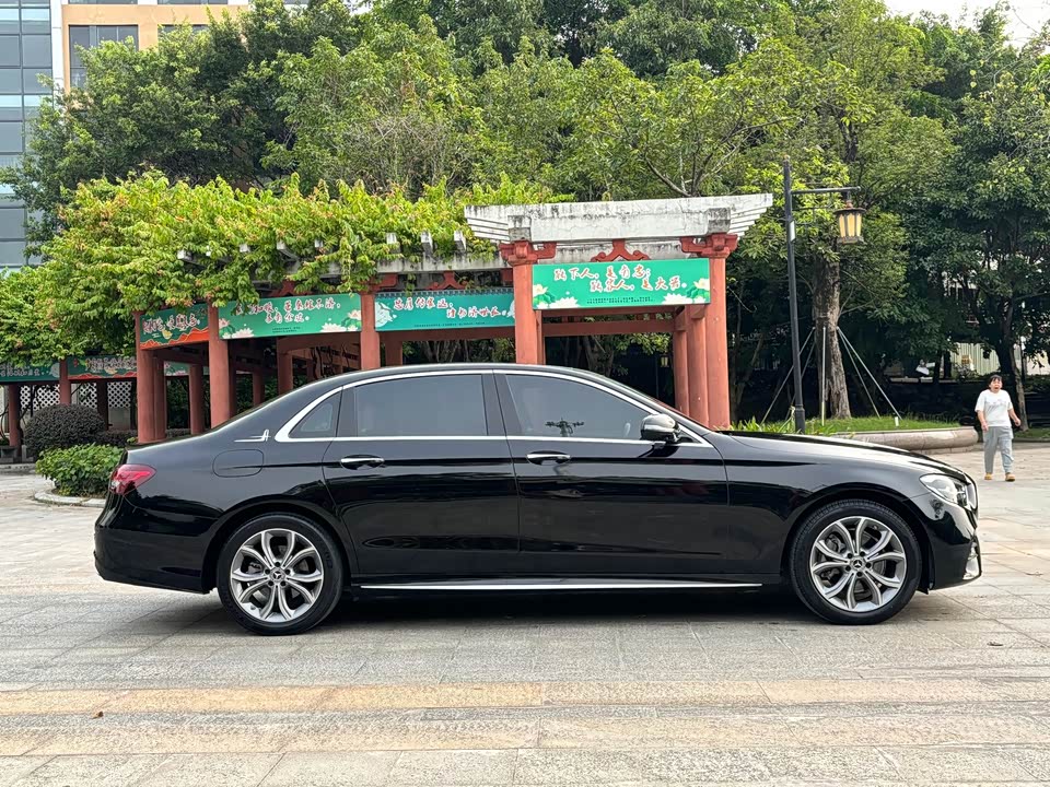 Mercedes-Benz E-class Mercedes-Benz E-class