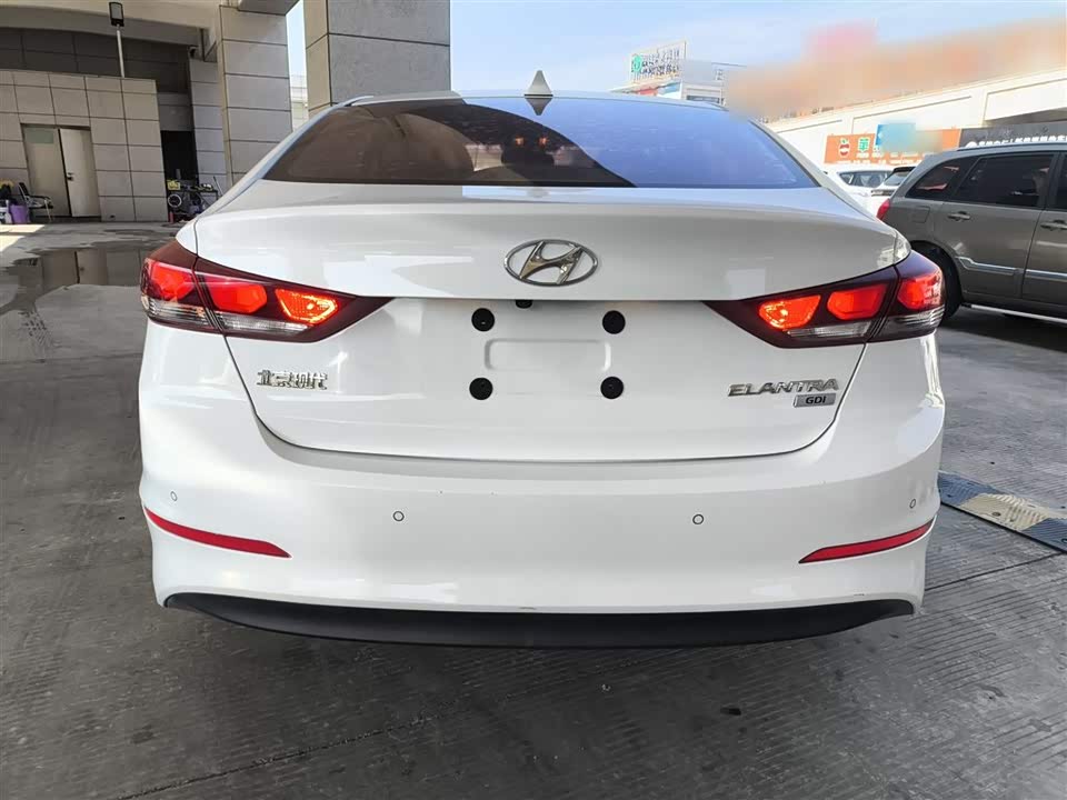 Hyundai Lead