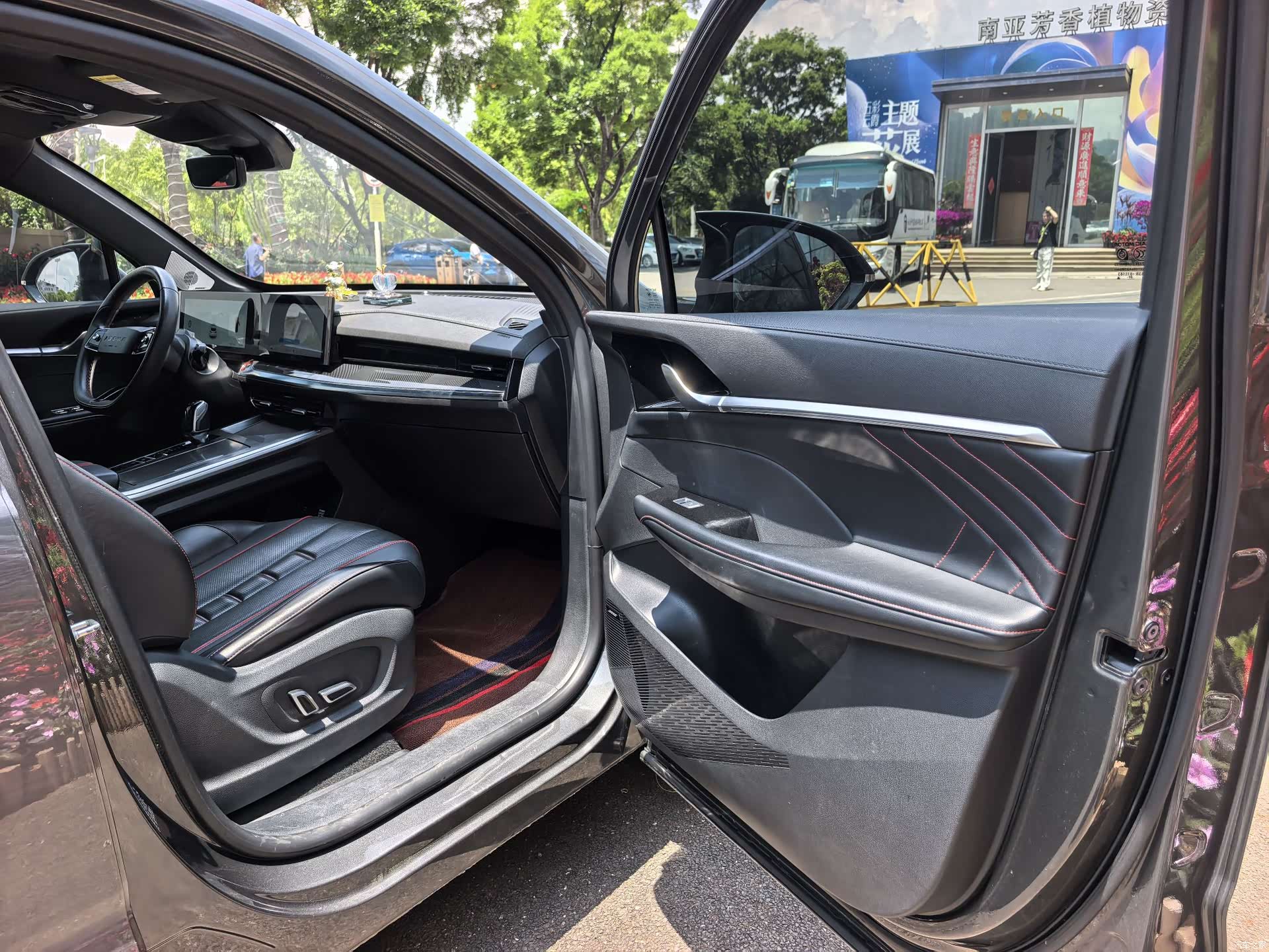 Roewe RX5, 2022 12