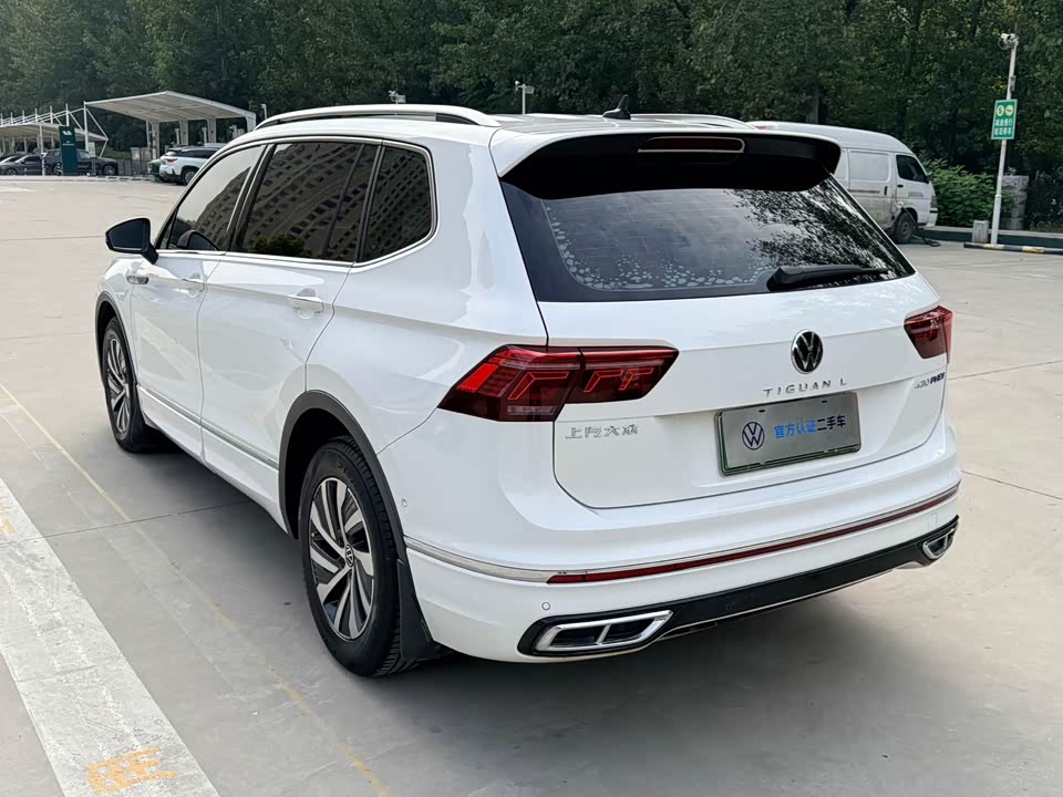 Volkswagen Tiguan L
