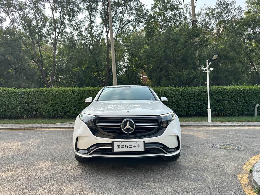 Mercedes-Benz EQC 2021, фото 2