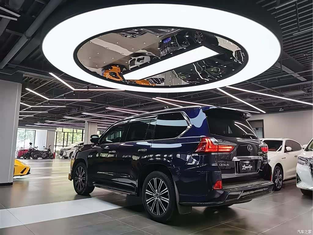 Lexus LX, 2019 все фото