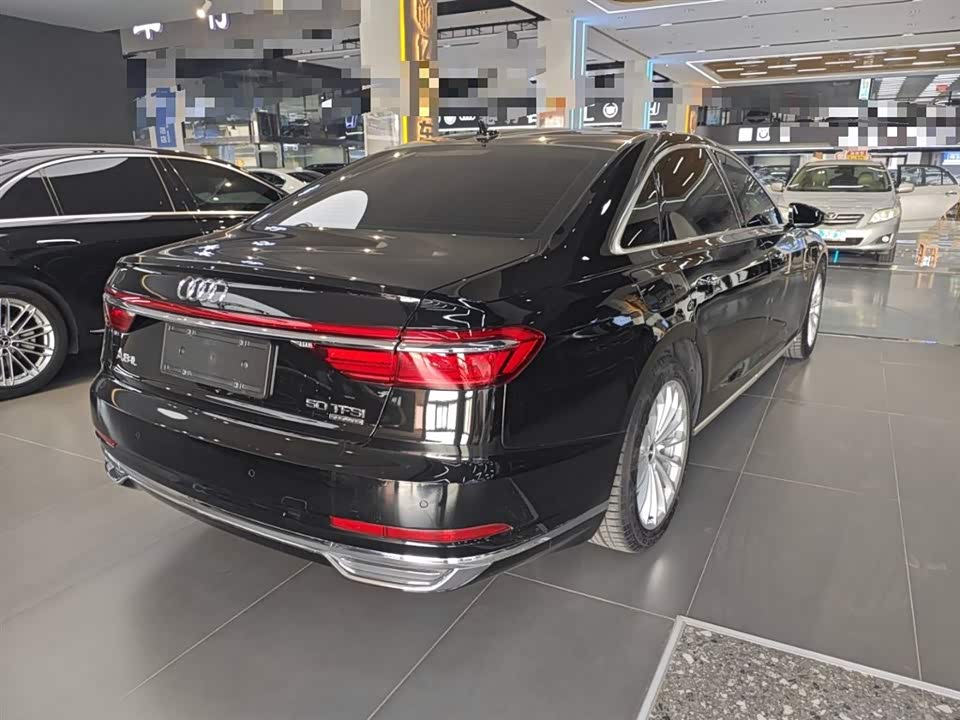 Audi A8
