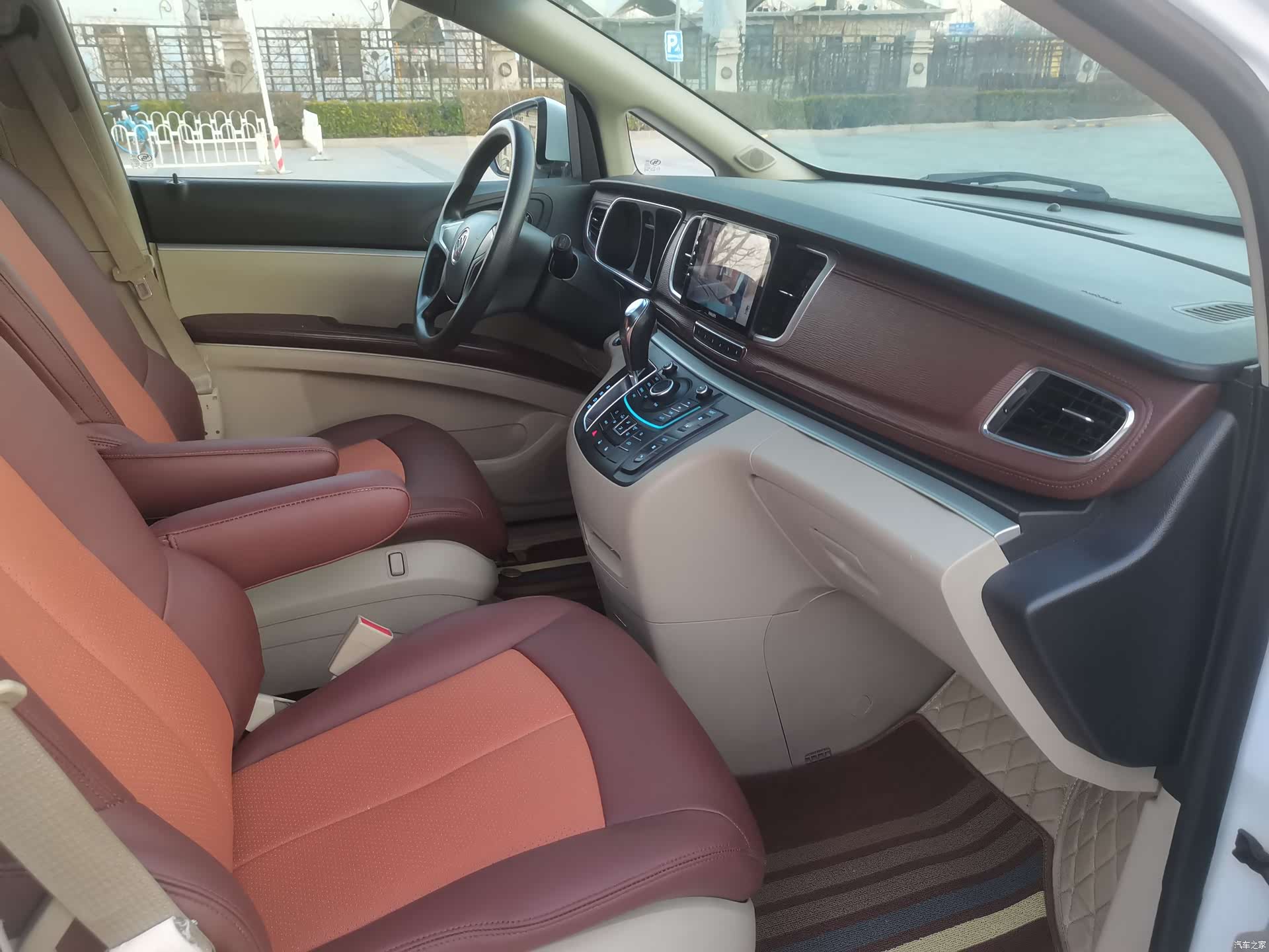 Buick GL8, 2016 21