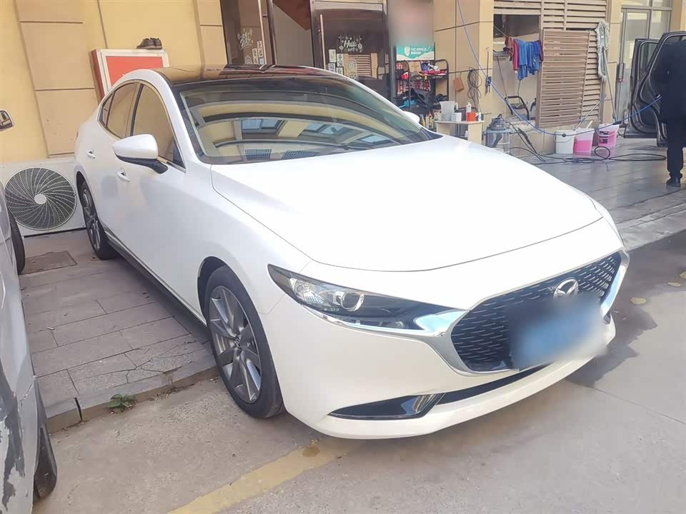 Mazda 3 Angkesaila