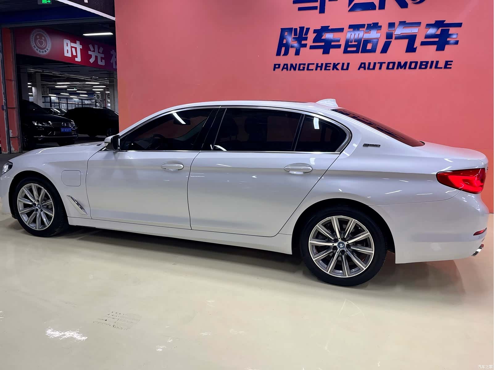 BMW 5 Series, 2018 12