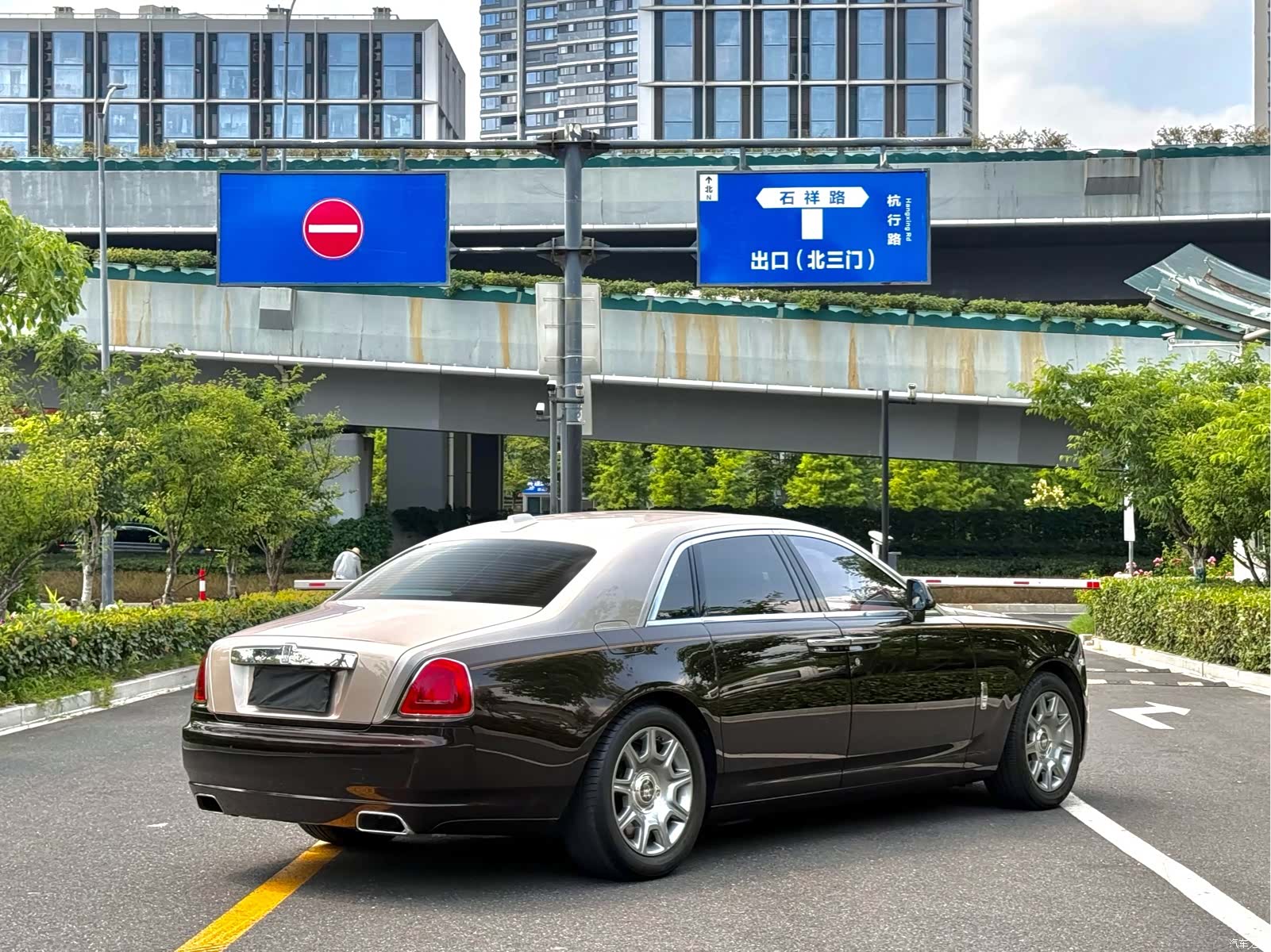 Rolls-Royce Ghost, 2018 7