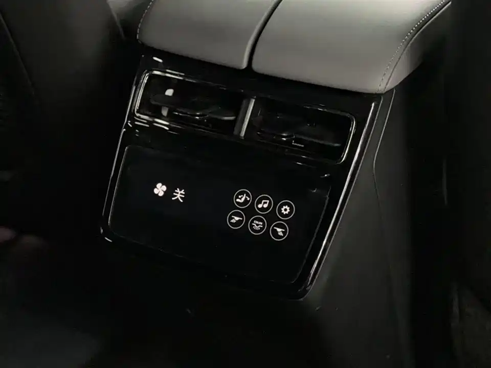 Zeekr 001 Zeekr 001