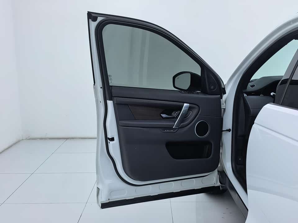 Land Rover Discover sports