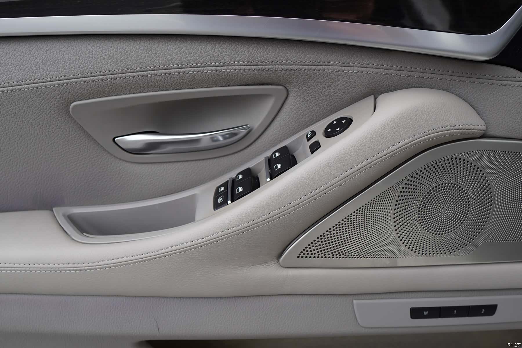 BMW 5 Series, 2012 21