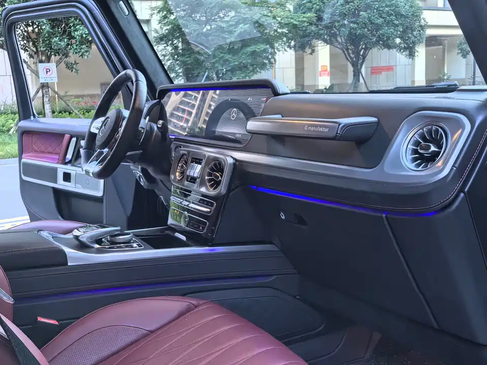 Mercedes-Benz G-class