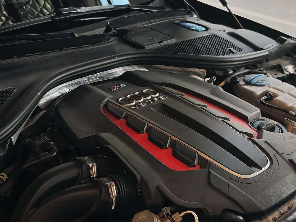 Audi RS 6 Audi RS 6