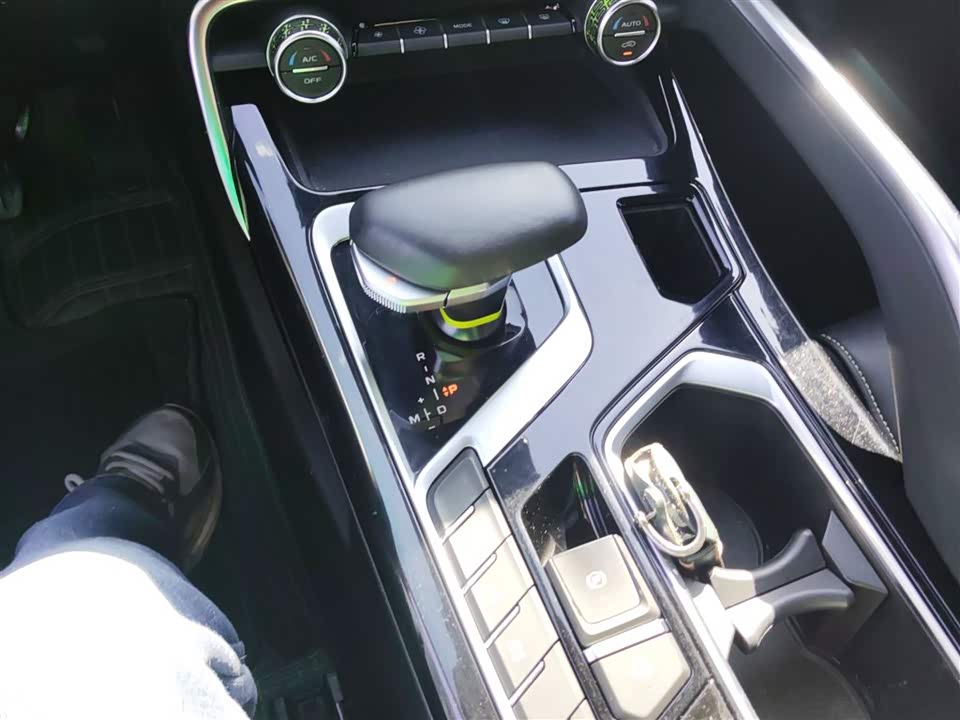 Geely Tugella (рест)