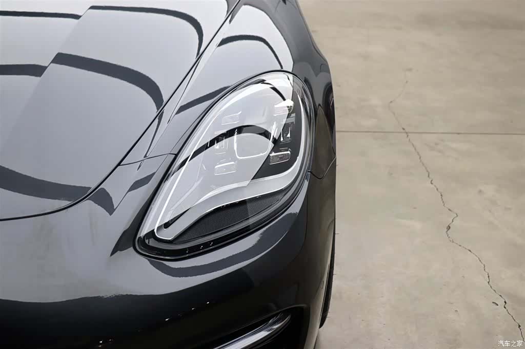 Porsche Panamera, 2023 23