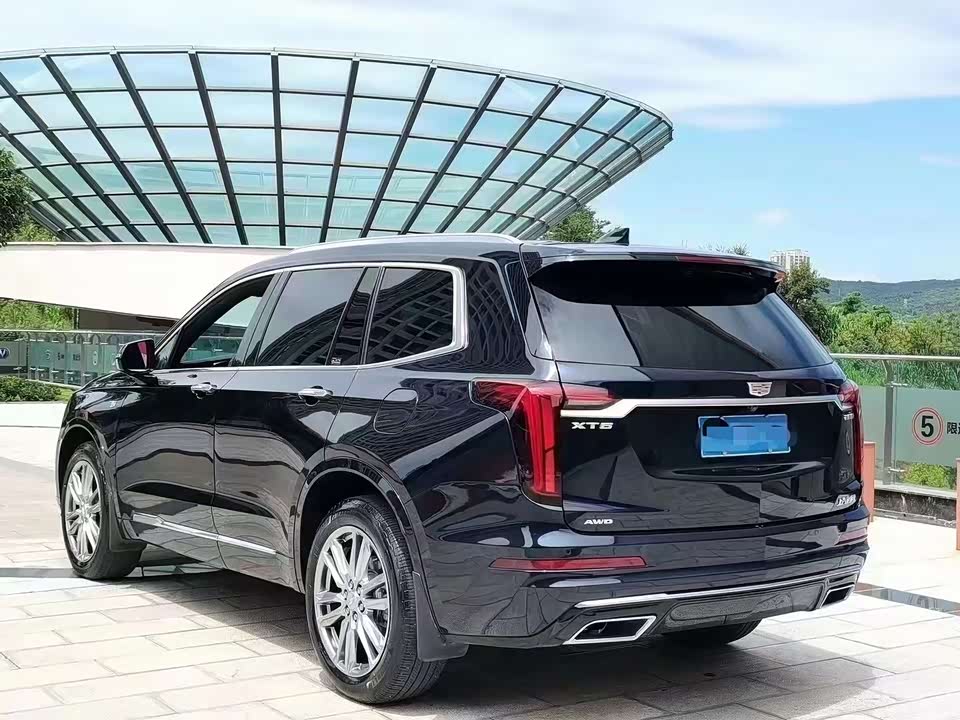 Cadillac XT6