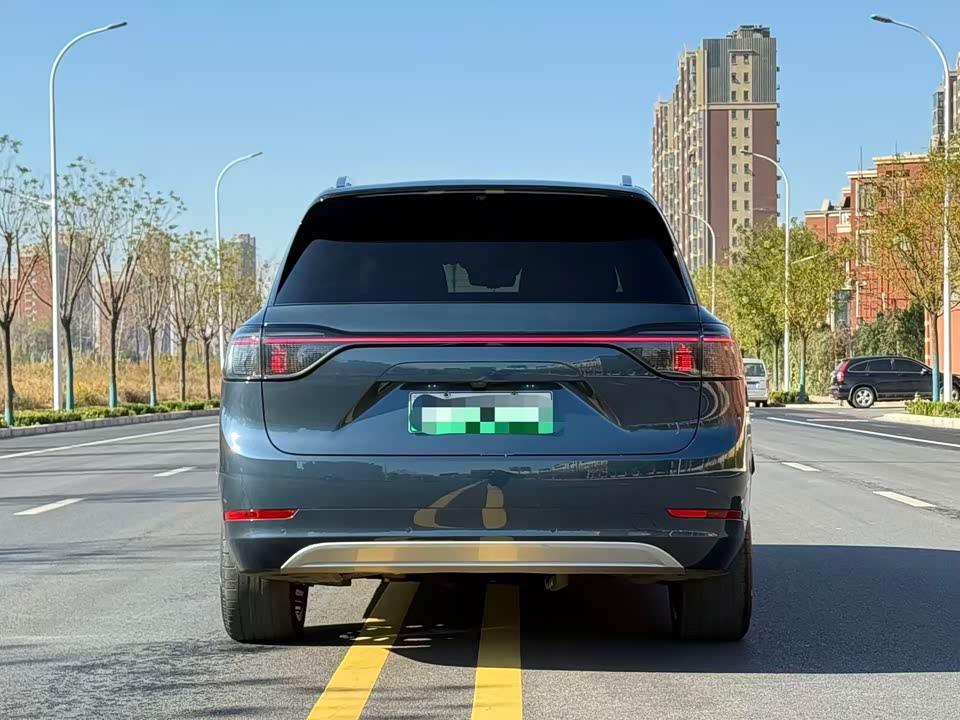 AITO Ask the world M9