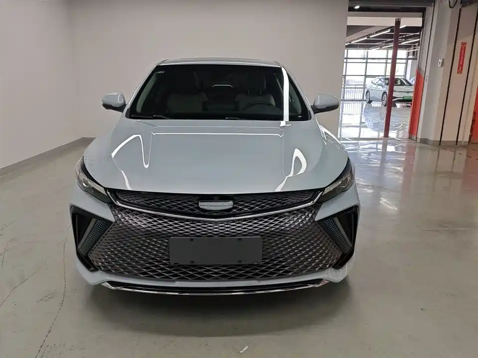 Geely Emgrand L HiP Geely Emgrand L HiP