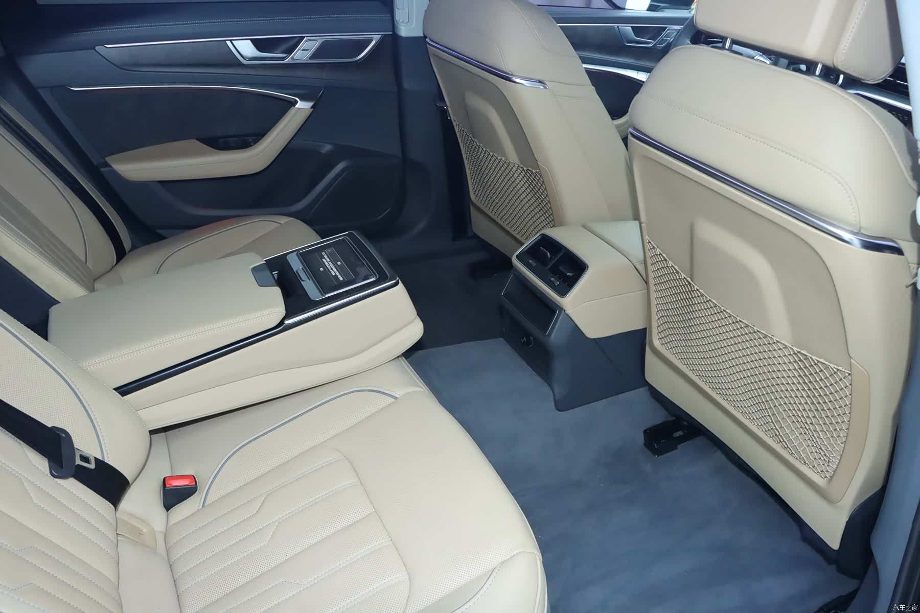 Audi A6L, 2021 13