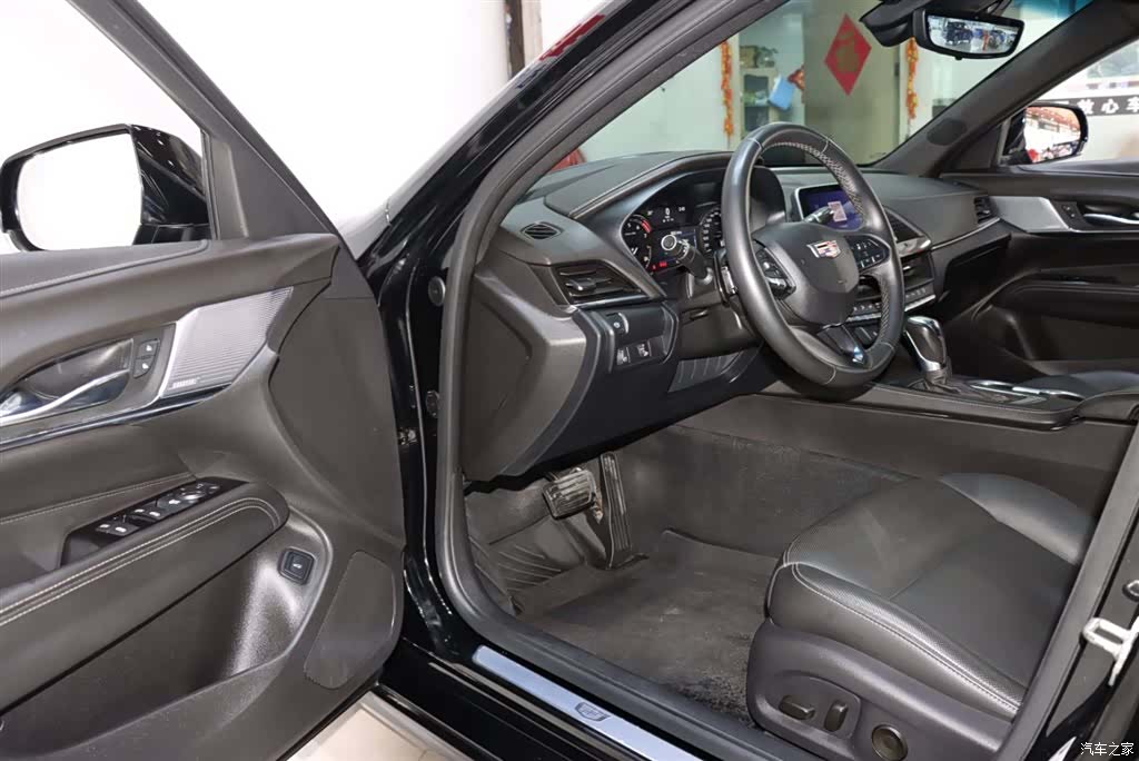 Cadillac CT4, 2022 8