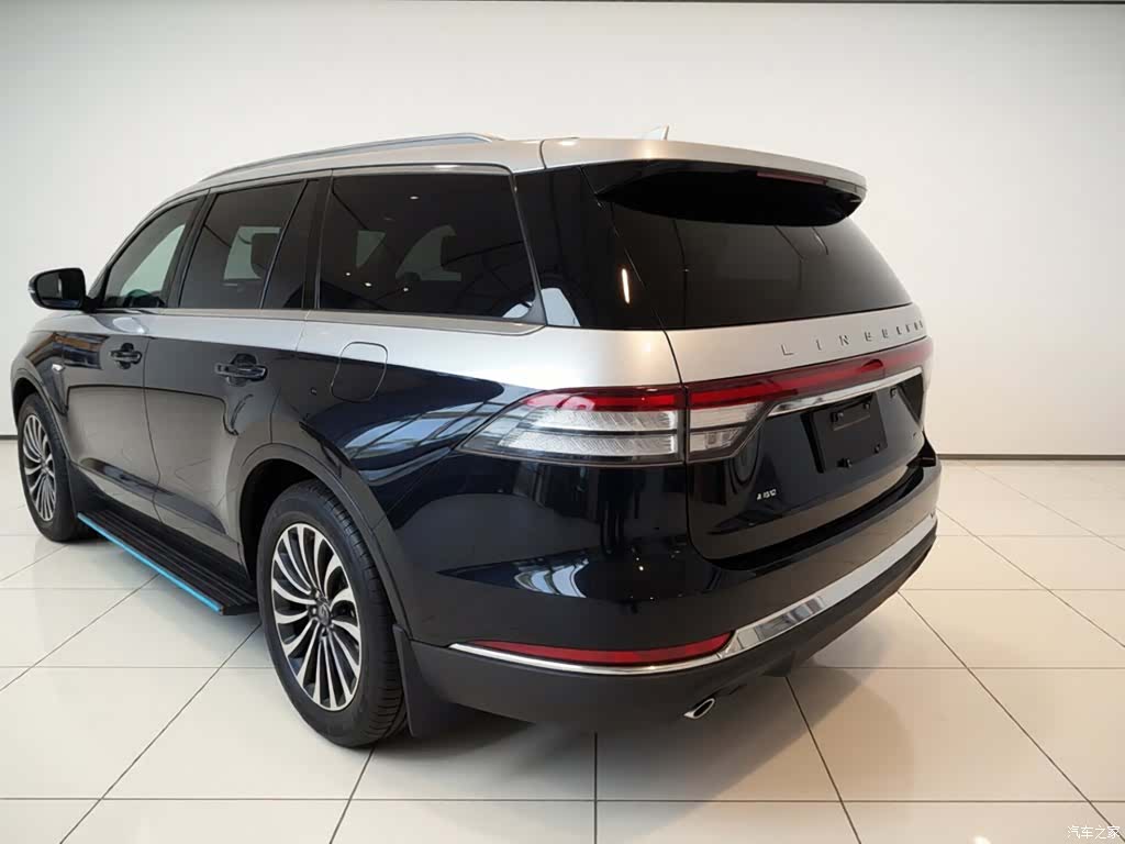 Lincoln Aviator, 2022 4