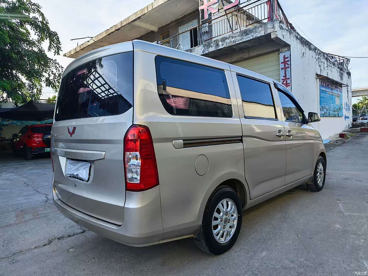 Wuling V, 2016 3