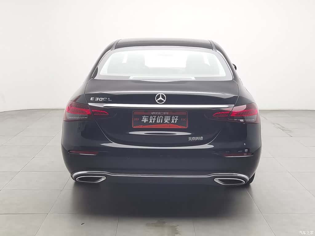 Mercedes-Benz E-Class, 2022 4