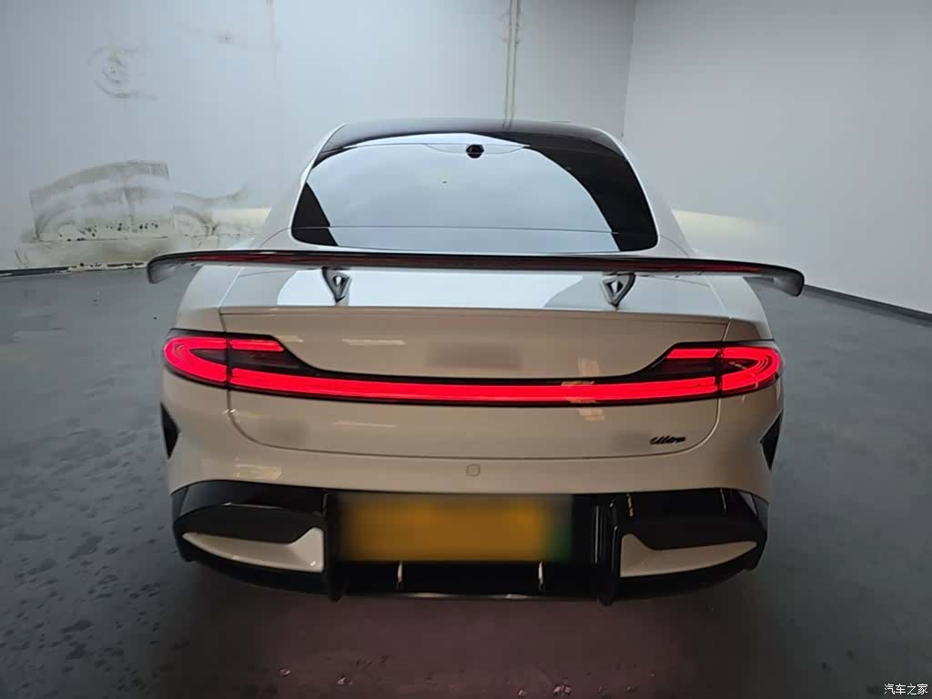 Xiaomi SU7, 2025 6