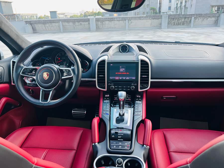 Porsche Cayenne 2017, фото 15