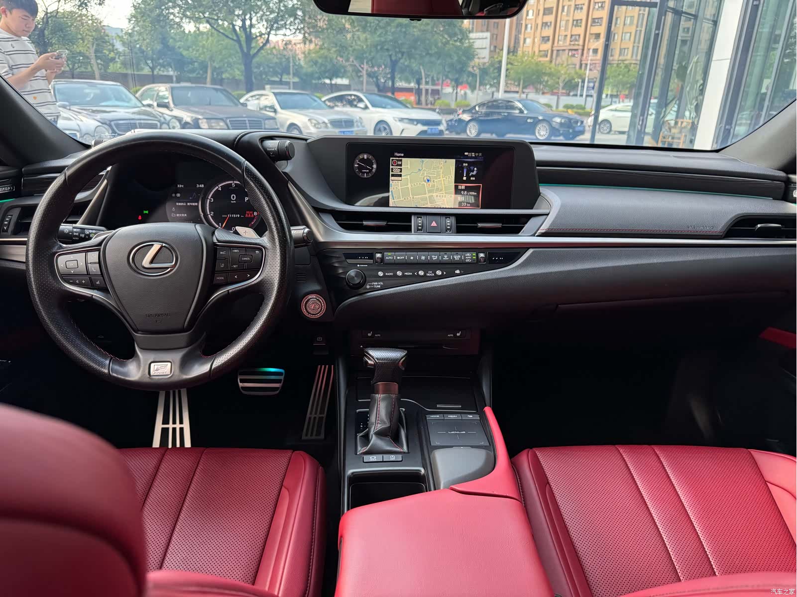 Lexus ES, 2019 11