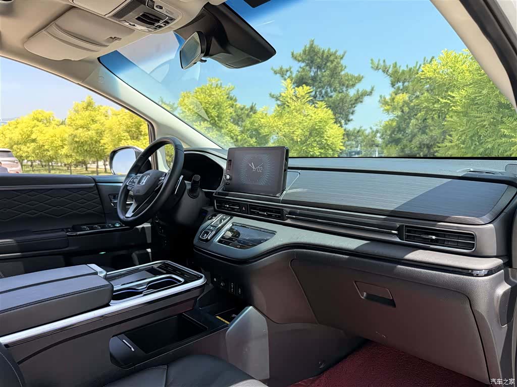 Honda Elysion, 2024 19