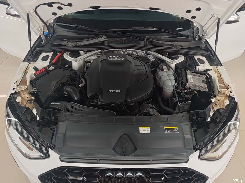 Audi A4L, 2022 20
