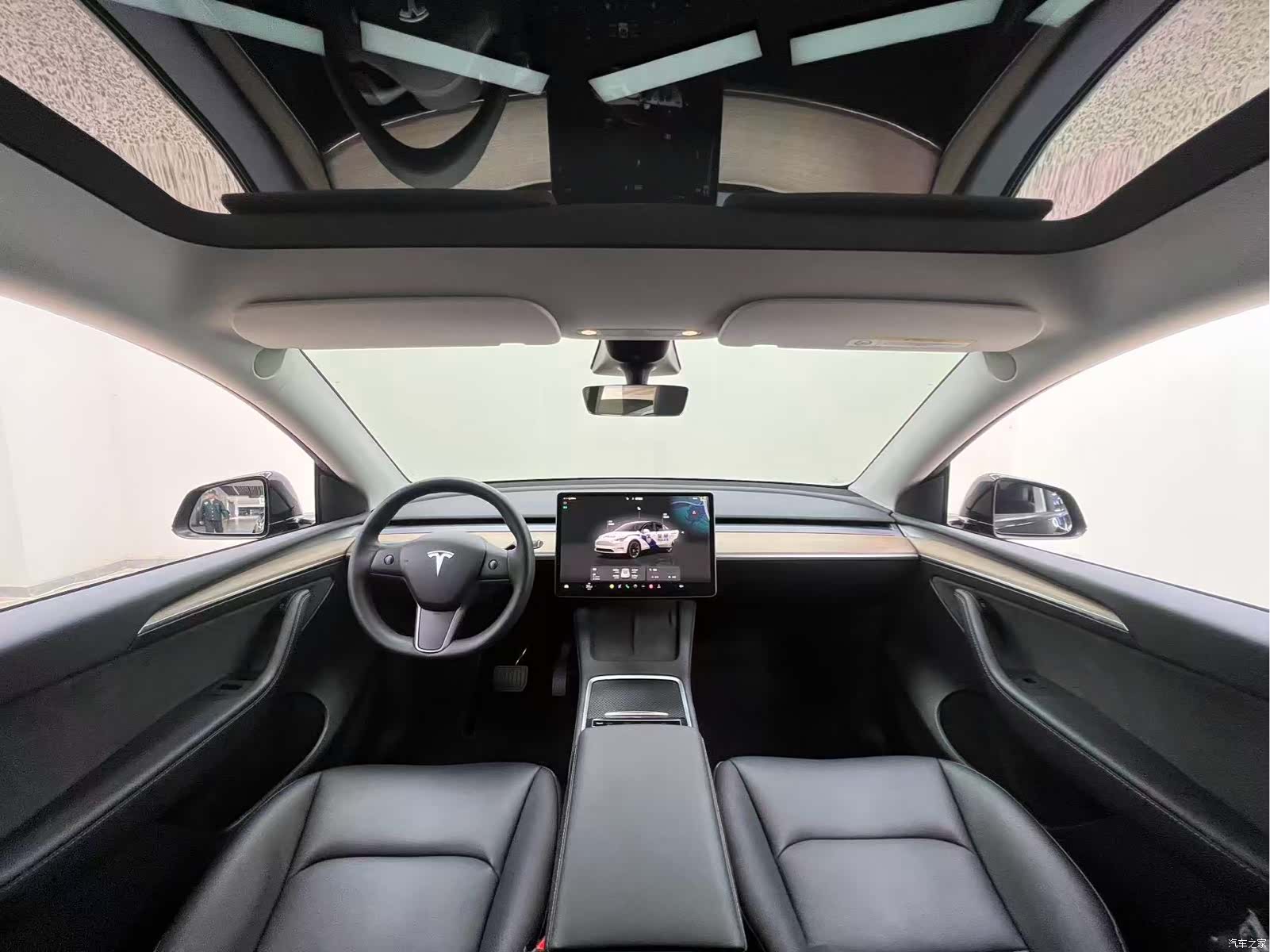 Tesla Model Y, 2022 10
