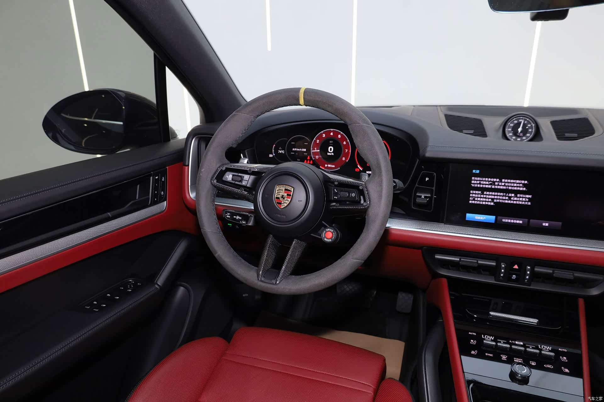 Porsche Cayenne, 2024 25