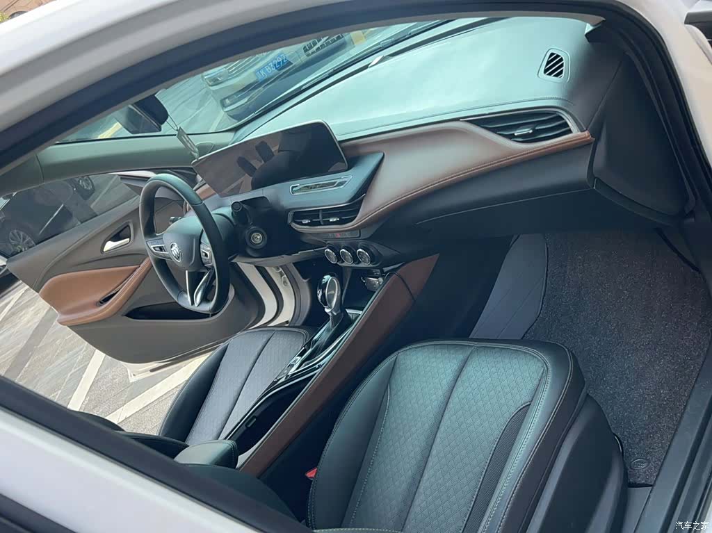 Buick Verano, 2022 21