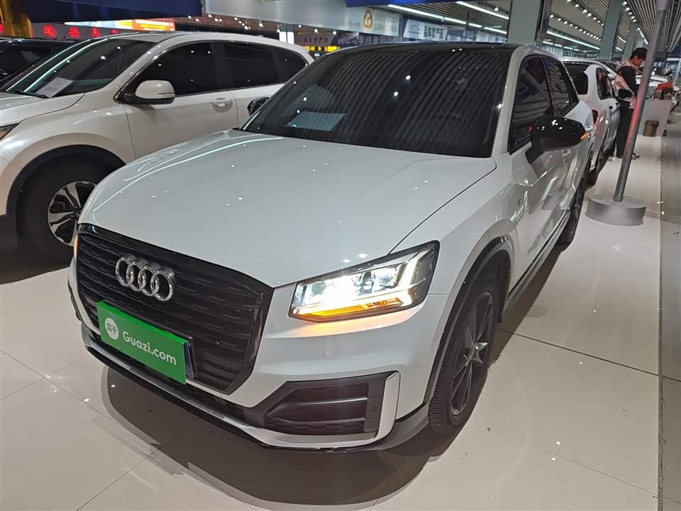 Audi Q2L