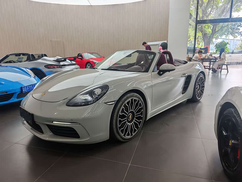 Porsche 718